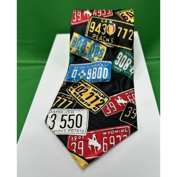 Beverly Hills Polo Club Men's Necktie Tie, US States License Plates 58” - Picture 4 of 4